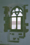 Finestra bifora de "Il camino" (interno).
